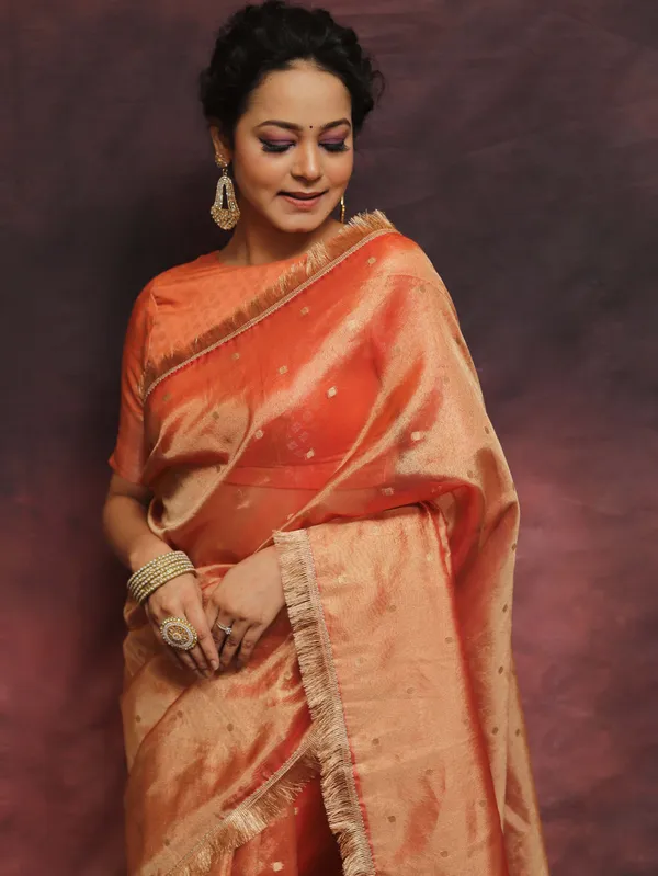 Banarasi_Tissue_Silk_Saree_With_Zari_Booti_Work_And_Lace