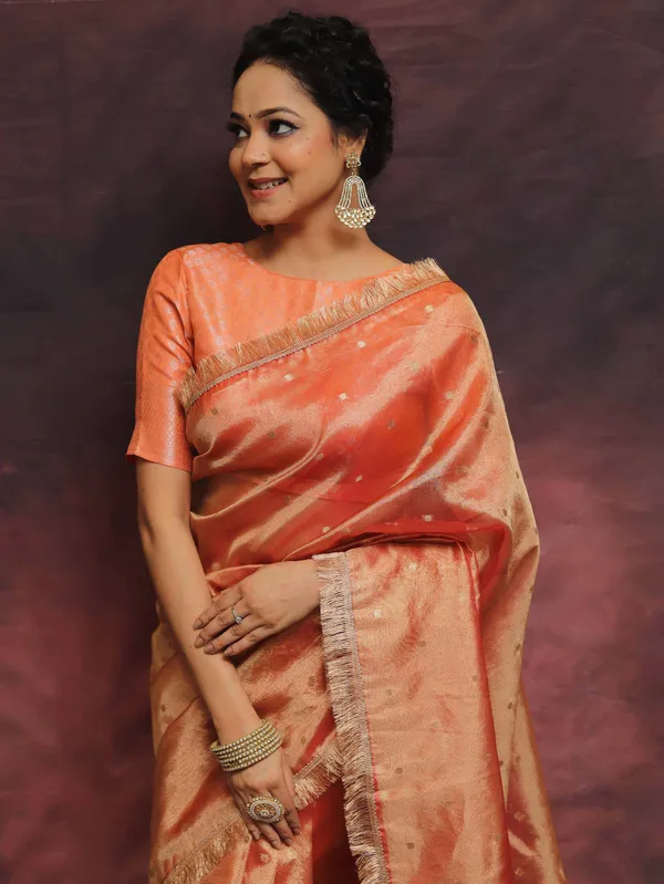 Banarasi_Tissue_Silk_Saree_With_Zari_Booti_Work_And_Lace