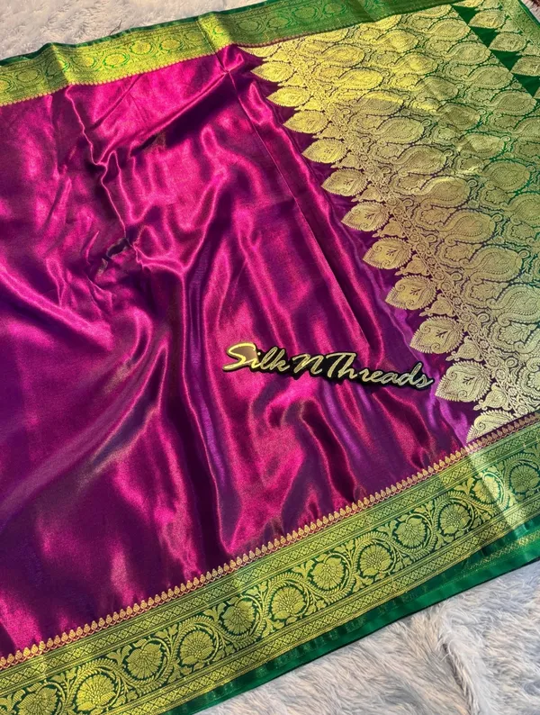 Banarasi_Satin_Silk_Saree_With_Dual_tone_Pattern