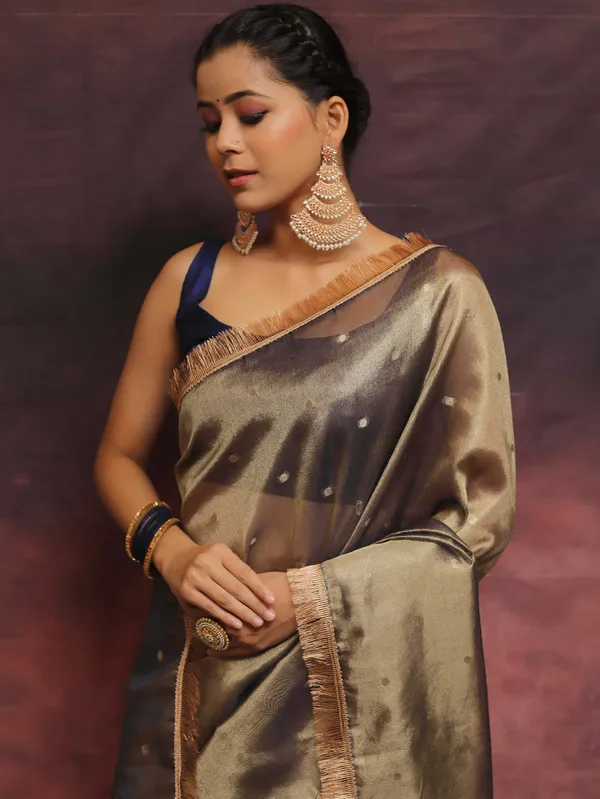Banarasi_Tissue_Silk_Saree_With_Zari_Booti_Work_And_Lace