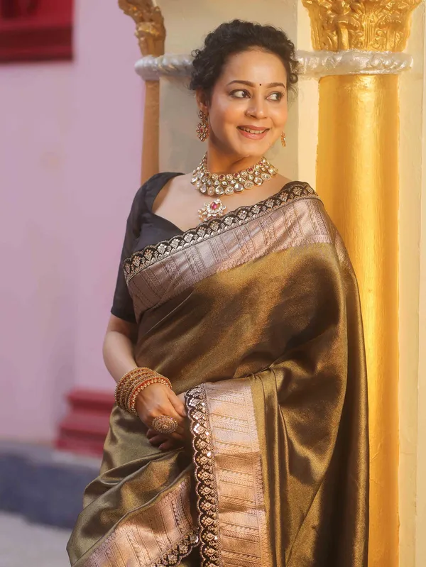 Banarasi_Tissue_Silk_Saree_with_Designer_Lace