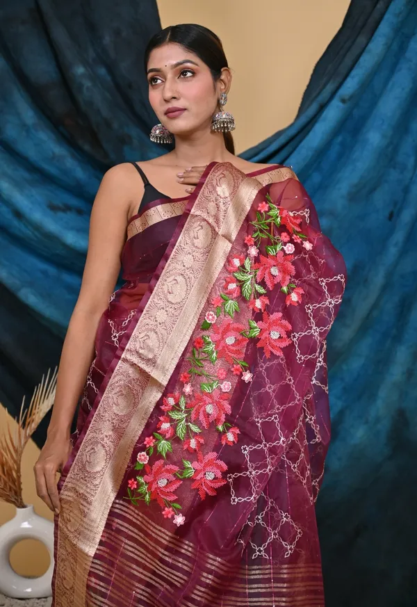 Organza_Silk_Resham_Embroidery_Saree_With_Sequence_With_Unstitched_Blouse_Piece