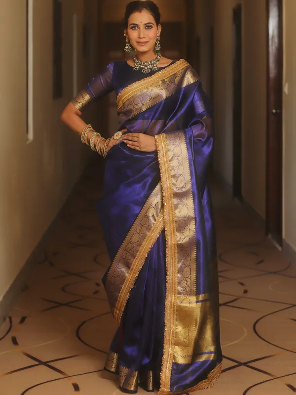 Banarasi_Tissue_Silk_Saree_with_Dual_Tone_Pattern_and_Designer_Lace