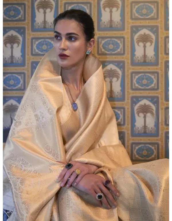 Kubera_Pattu_Cream_Softy_Silk_Saree_With_Ethnic_Motif_Copper_Zari_With_Unstitched_Blouse_Piece