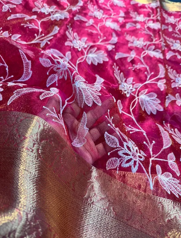 Organza_Shimmer_Silk_Chikankari_Embroidery_Saree_With_Designer_Lace