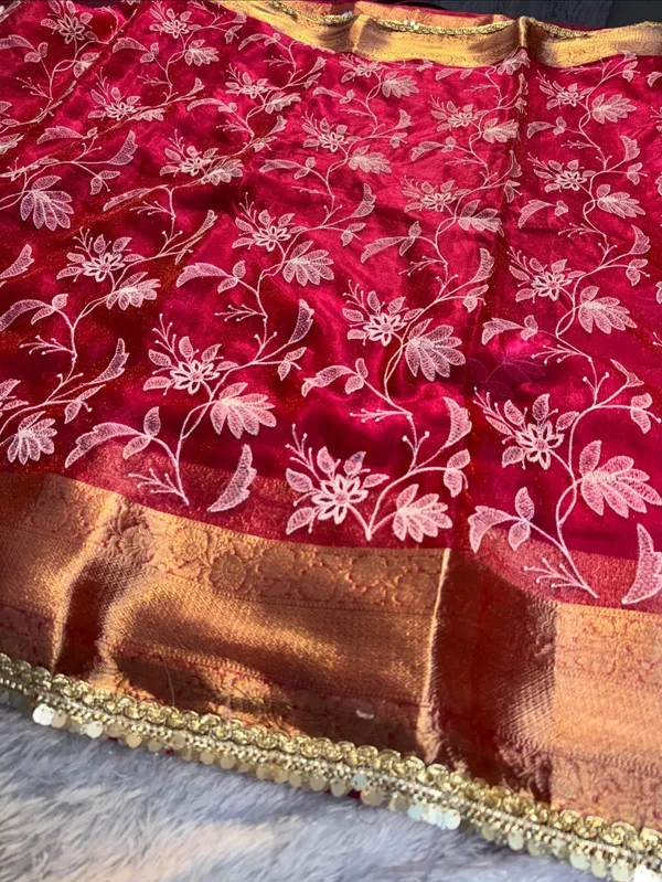 Organza_Shimmer_Silk_Chikankari_Embroidery_Saree_With_Designer_Lace
