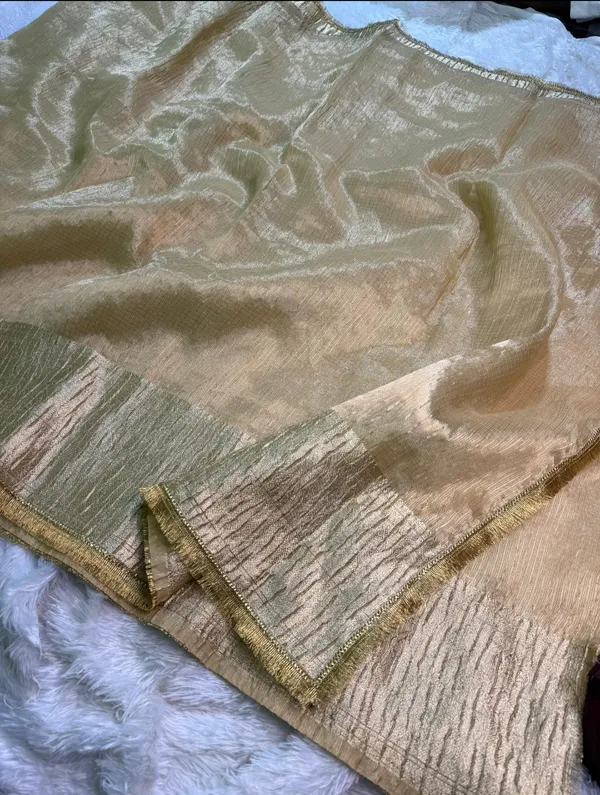 Banarasi_Tissue_Silk_Shimmer_Saree_With_Crush_Pattern_With_Fancy_Lace_With_Unstitched_Blouse_Piece