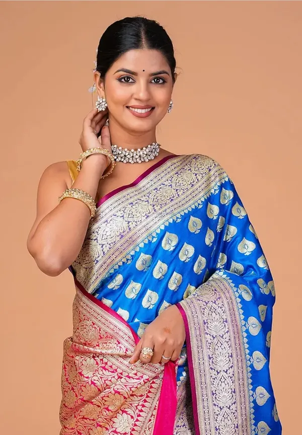 Firozi_Blue_Banarasi_Semi_Katan_Silk_Patli_Design_Saree_With_Unstitched_Blouse_Piece