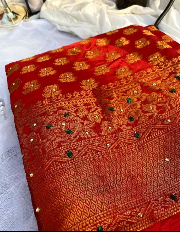 Banarasi_Silk_Multicolour_Stone_Saree_with_Tassels_With_Unstitched_Blouse_Piece