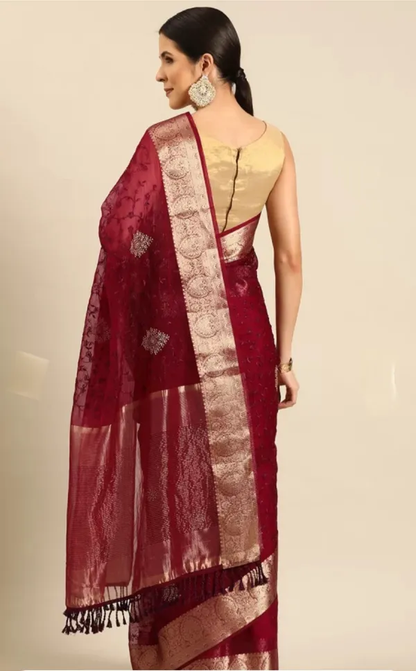 Organza_Silk_Resham_Embroidery_Saree_With_Tassels_With_Unstitched_Blouse_Piece