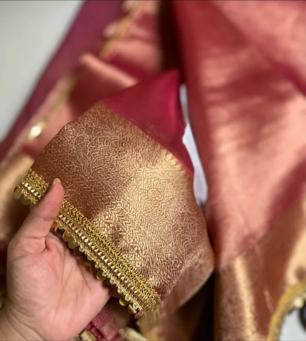 Banarasi_Strawberry_Red_Jahnvi_Kapoor_Inspired_Tissue_Silk_Shimmer_Saree_With_Sequence_Lace_With_Unstitched_Blouse_Piece