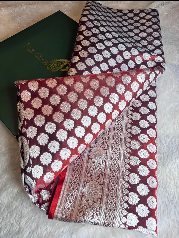 Banarasi_Satin_Silk_Silver_Zari_Saree_With_Dual_Shaded_Tone_Pattern