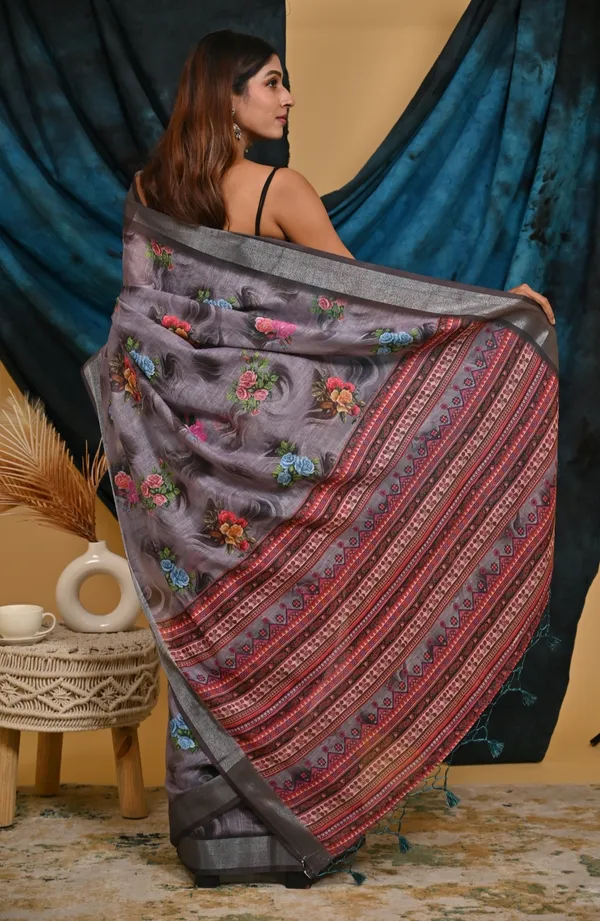 Grey_Cotton_Linen_Digital_Print_Saree_With_Unstitched_Blouse_Piece