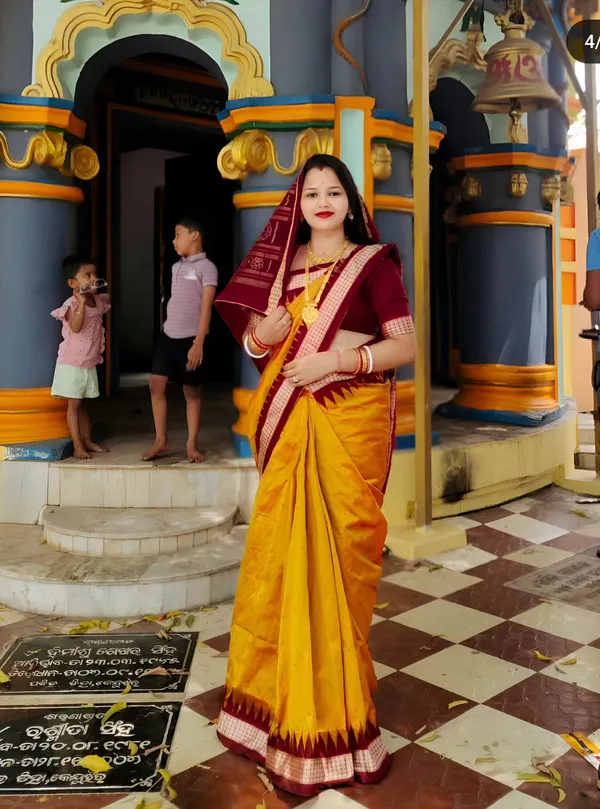 Mustard_Silk_Blend_Blend_Temple_Border_Solid/Plain_Sambalpuri_Saree_For_Women