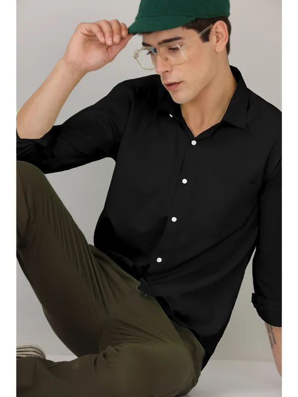 Raisin_Black_Cotton_Shirt_For_Men