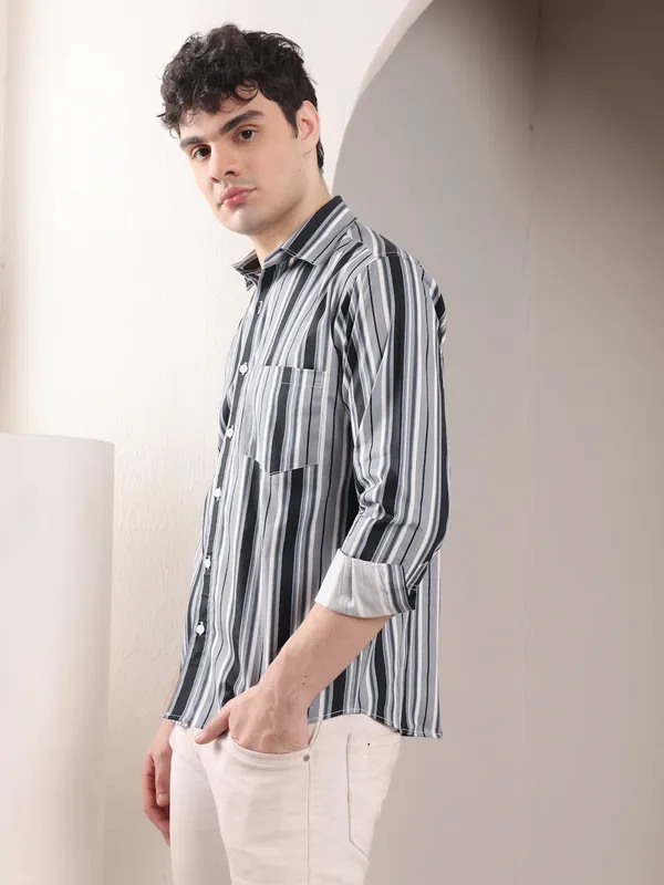 Black_&_Grey_Cotton_Full_Sleeve_Candy_Striped_Shirts_For_Men