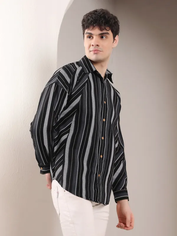 Black_Cotton_Full_Sleeve_Down_Shoulder_Printed_Shirts_For_Men
