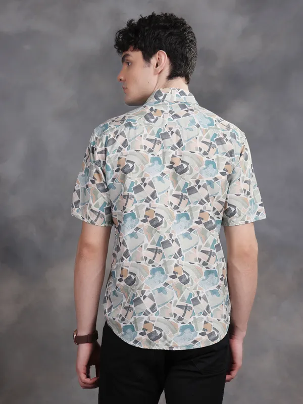 Blue_Cotton_Half_Sleeve_Stone_Cut_Pattern_Printed_Shirts_For_Men