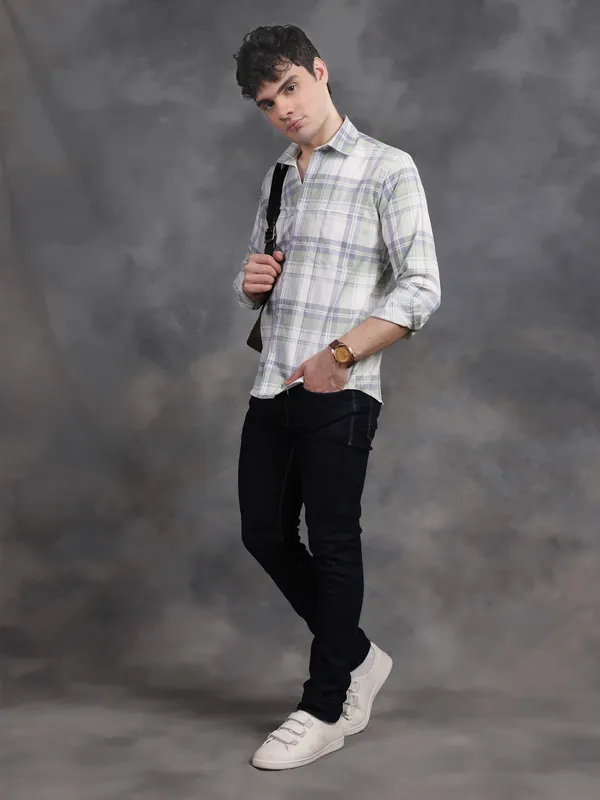 Light_Green_&_White_Glen_Lycra_Check_Shirt_For_Men
