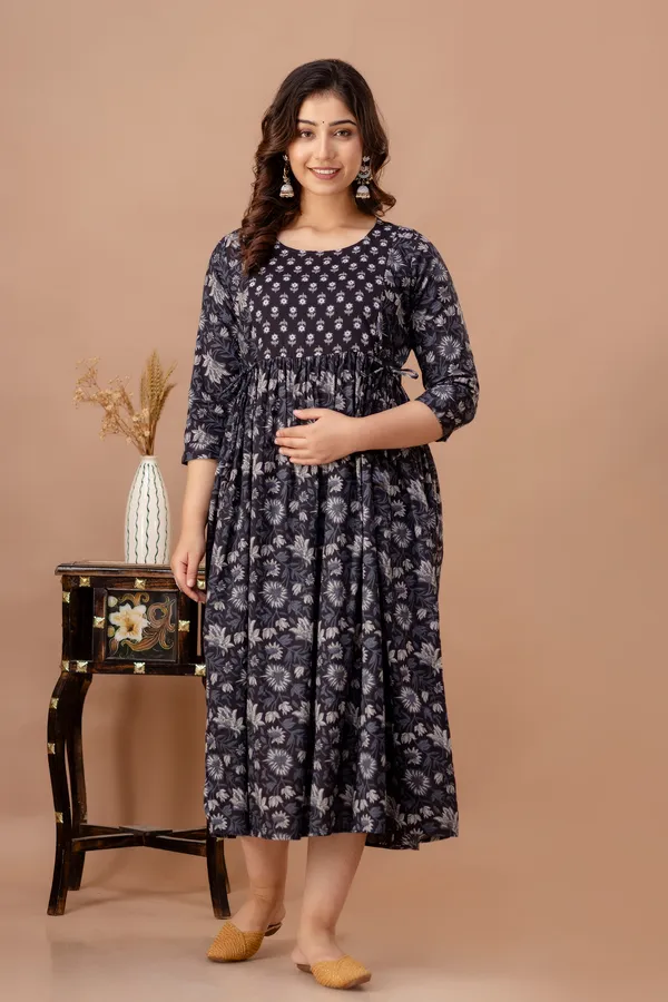 Black_Maternity_and_Feeding_Gown_for_women_|_Pure_Cotton_Sanganeri_Print_Gown