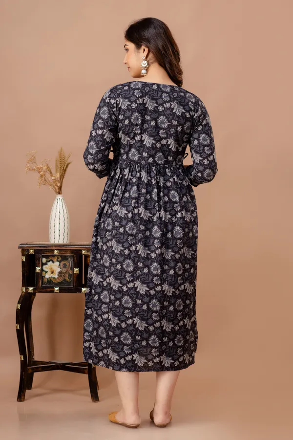 Black_Maternity_and_Feeding_Gown_for_women_|_Pure_Cotton_Sanganeri_Print_Gown