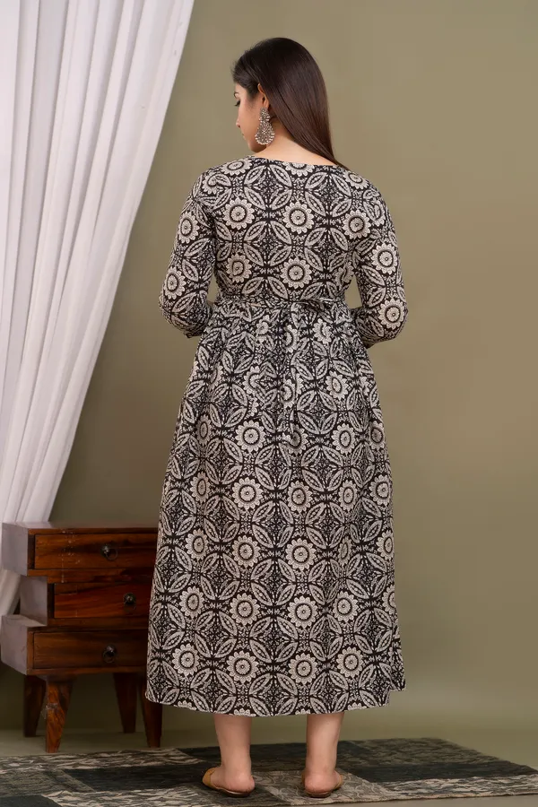 BLACK_Maternity_and_Feeding_Gown_for_women_|_Rayon_Sanganeri_Print_Gown