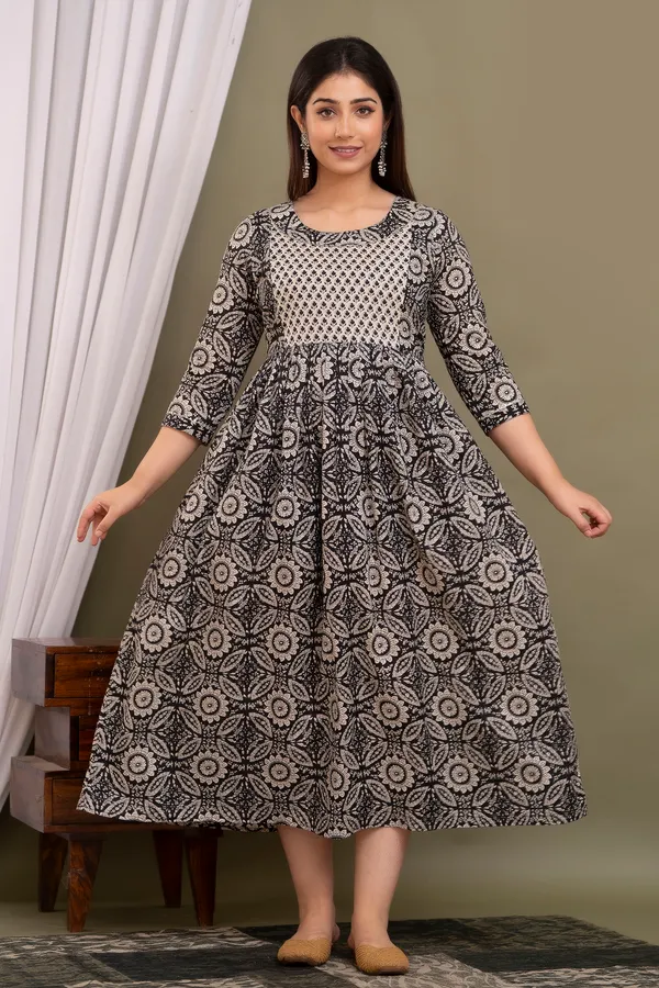 BLACK_Maternity_and_Feeding_Gown_for_women_|_Rayon_Sanganeri_Print_Gown