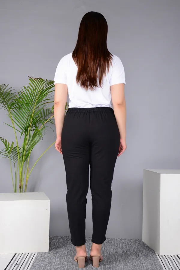 Black_Cotton_Classic_Regular_Fit_Solid_Pant_For_Girl
