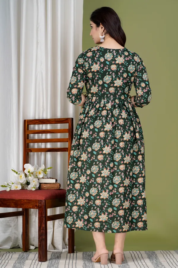 Black_Maternity_and_Feeding_Gown_for_women_|_Pure_Cotton_Sanganeri_Print_Gown