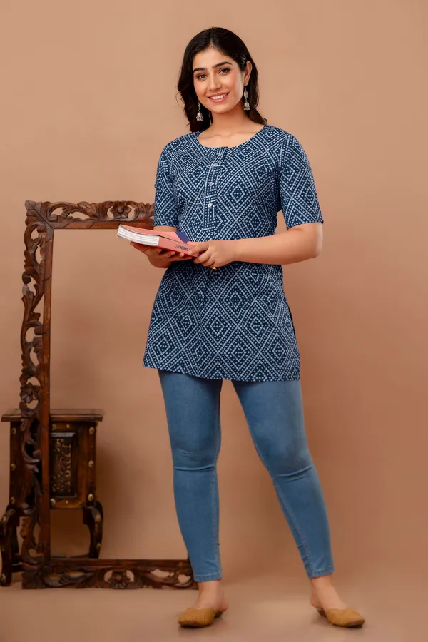 Blue_Classic_Regular_Fit_Solid_Kurti_Top_For_Girl