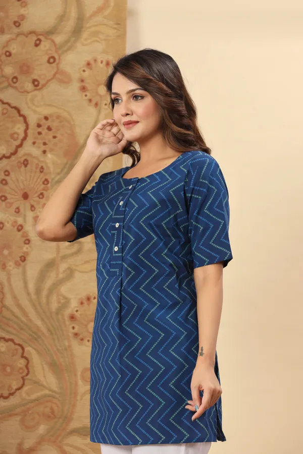 Blue_Classic_Regular_Fit_Solid_Kurti_Top_For_Girl