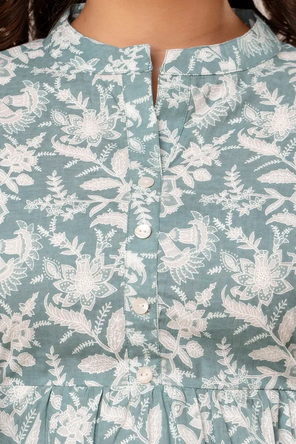 Light_BLUE_Classic_Regular_Fit_Solid_Short_Top_For_Women