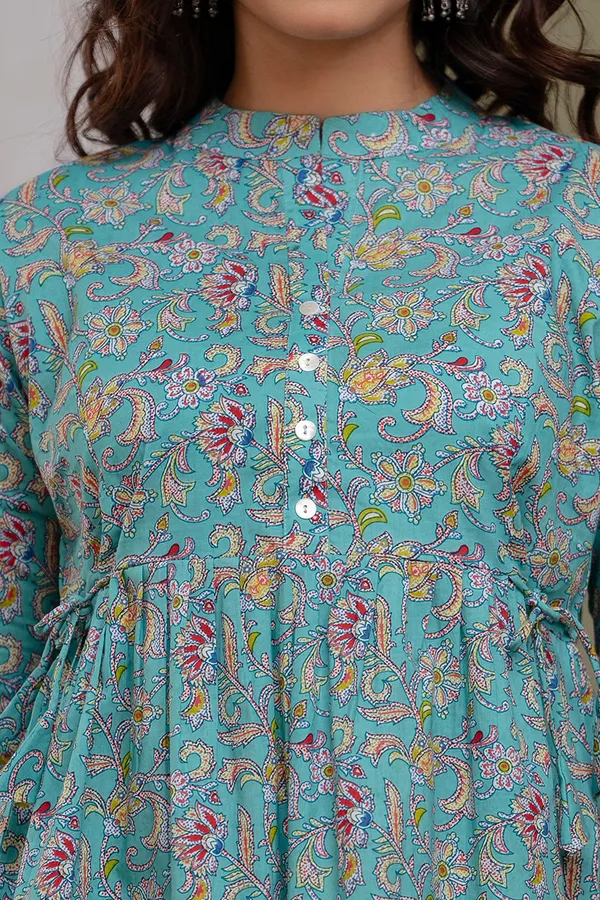 Light_Blue_Classic_Regular_Fit_Solid_Short_Top_For_Women