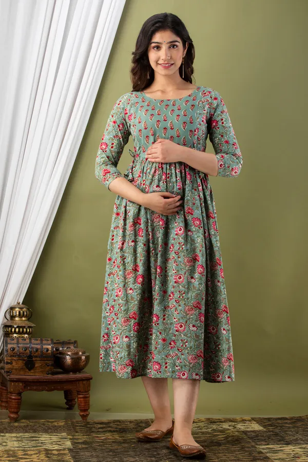 Multicolor_Maternity_and_Feeding_Gown_for_women_|_Pure_Cotton_Sanganeri_Print_Gown