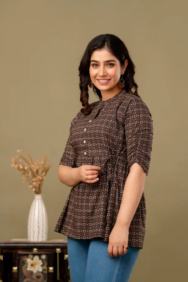 BLACK_Classic_Regular_Fit_Solid_Short_Top_For_Women