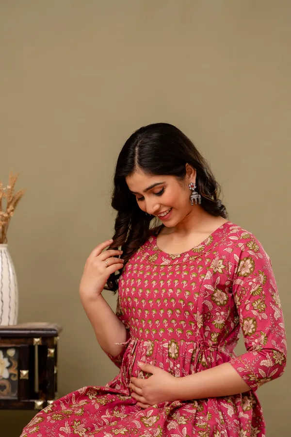 Pink_Maternity_and_Feeding_Gown_for_women_|_Pure_Cotton_Sanganeri_Print_Gown