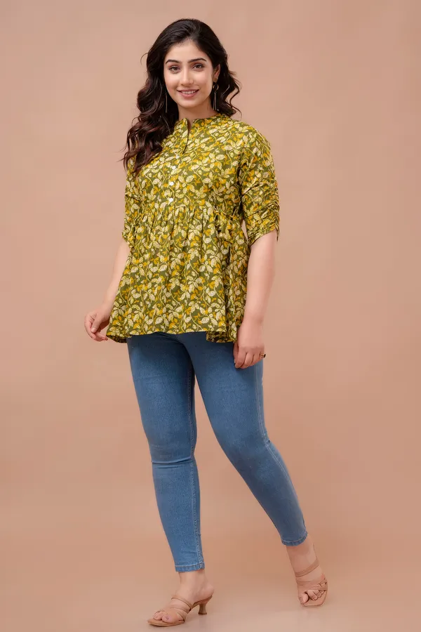 Green_Classic_Regular_Fit_Solid_Short_Top_For_Women