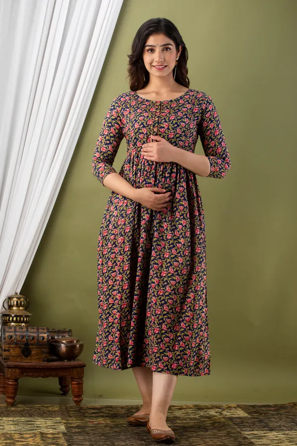 Black_Maternity_and_Feeding_Gown_for_women_|_Pure_Cotton_Sanganeri_Print_Gown