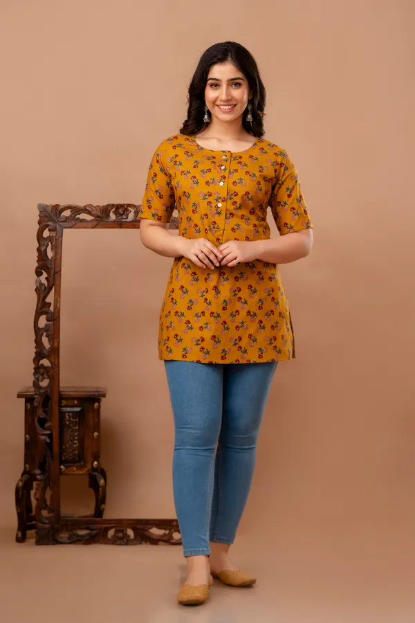 Yellow_Classic_Regular_Fit_Solid_Kurti_Top_For_Girl