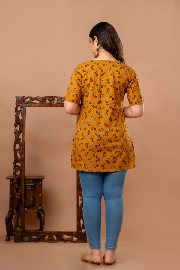 Yellow_Classic_Regular_Fit_Solid_Kurti_Top_For_Girl