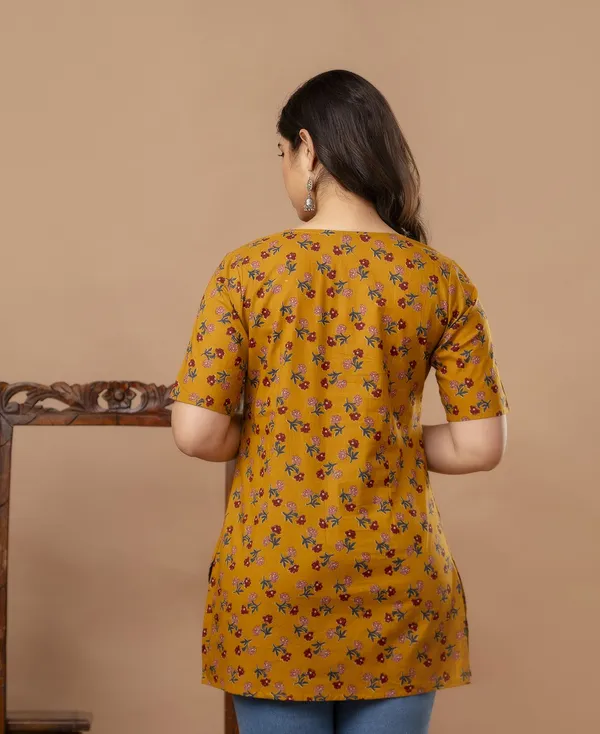 Yellow_Classic_Regular_Fit_Solid_Kurti_Top_For_Girl