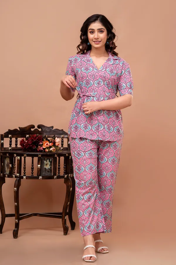 Pink_Printed_Regular_Fit_Solid_Cotton_Co-Ords_Set_For_Women