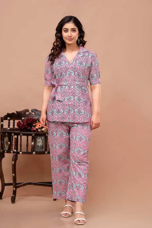 Pink_Printed_Regular_Fit_Solid_Cotton_Co-Ords_Set_For_Women