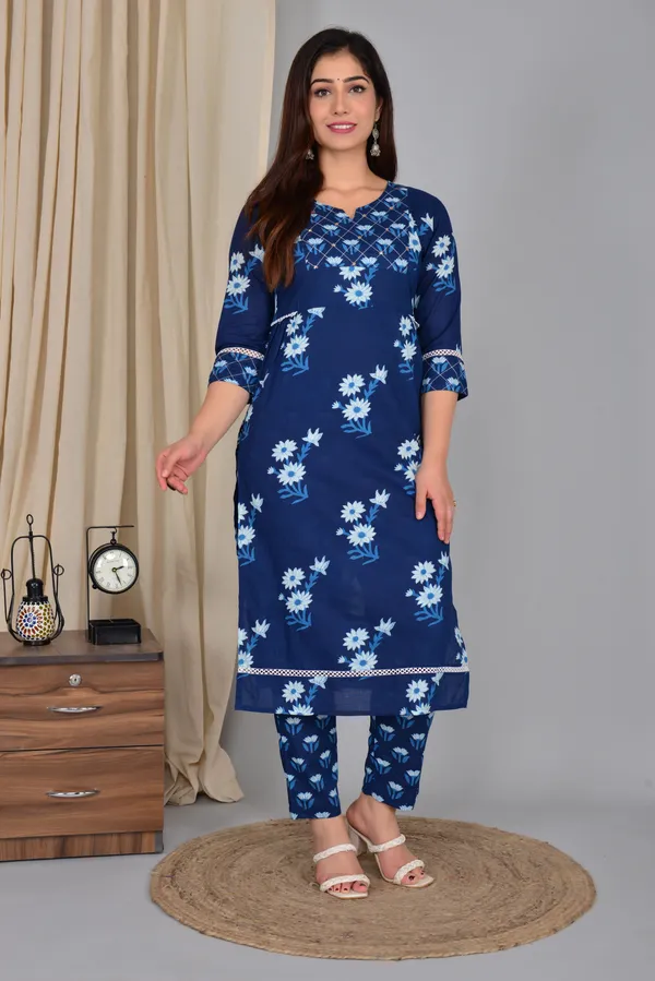 Blue_Printed_Classic_Regular_Fit_Solid_Kurti_Pant_Set_For_Women