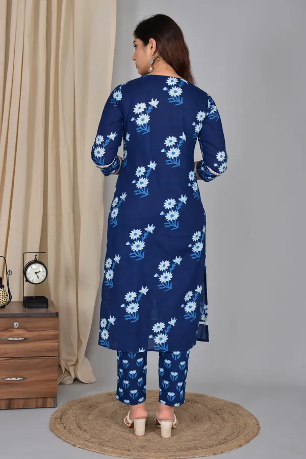 Blue_Printed_Classic_Regular_Fit_Solid_Kurti_Pant_Set_For_Women