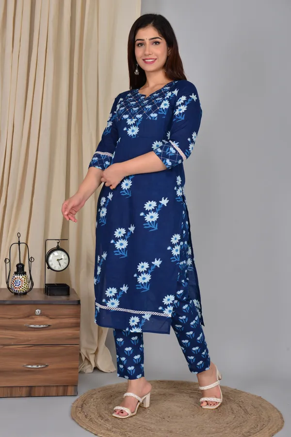 Blue_Printed_Classic_Regular_Fit_Solid_Kurti_Pant_Set_For_Women