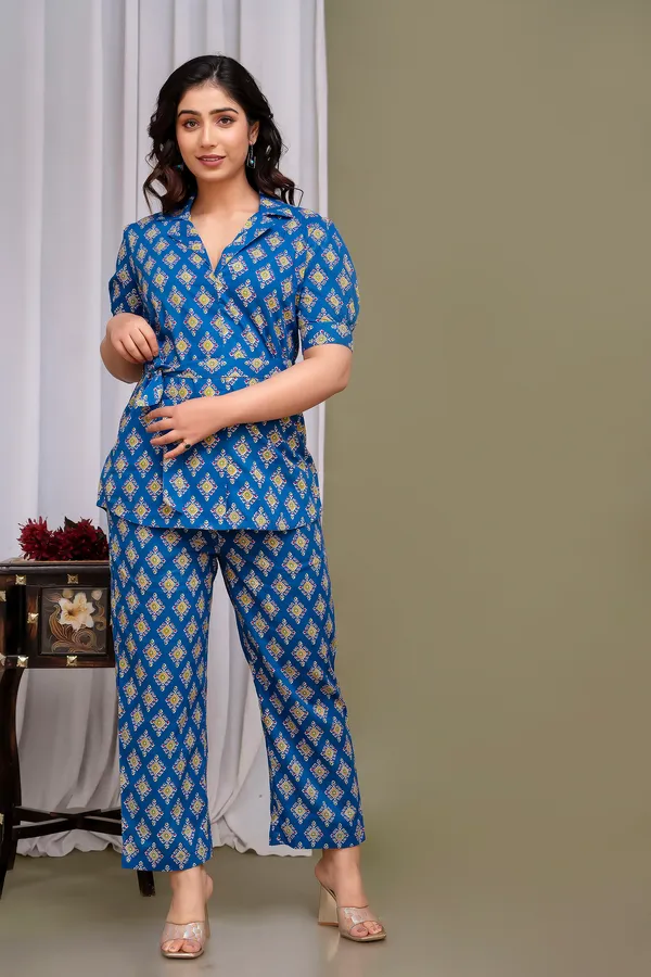 Blue_Printed_Regular_Fit_Solid_Cotton_Co-Ords_Set_For_Women
