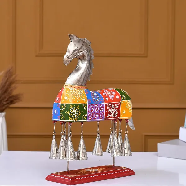 Golden_Handcrafted_Horse_Tabledecor_With_Bells_And_Handpainted_Saddle_(25_X_9_X_40_Cm)