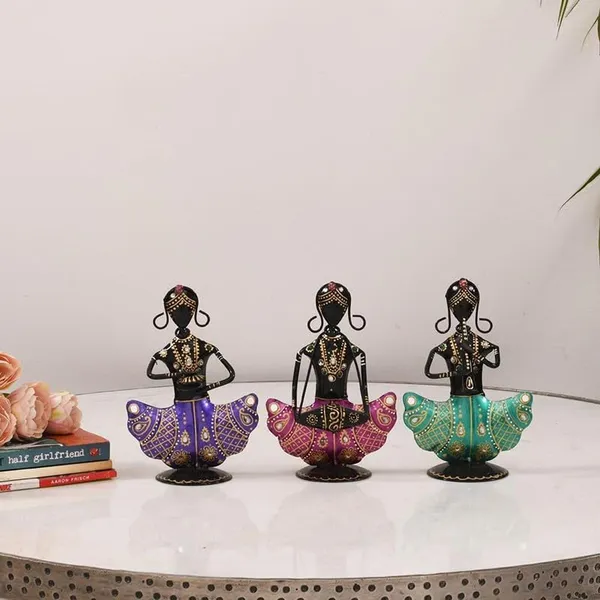 Motley_Lady_Doll_Handpainted_Iron_Figurines_Playing_Music_In_Sitting_Posture_(Set_Of_3)_(37_X_20_X_7_Cm)