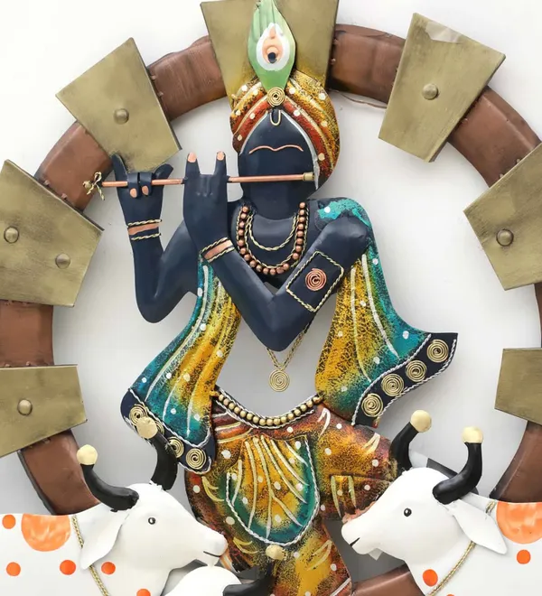 White_&_Golden_Lord_Shree_Krishna_Playing_Flute_Metal_Wall_Art_With_Seven_Cows_(145_X_78_X_5_Cm)